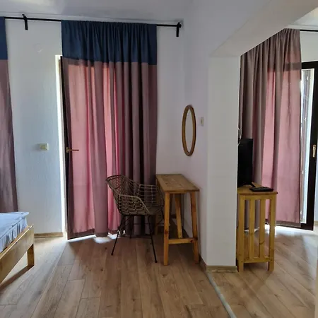 Отель Casa Domingo *